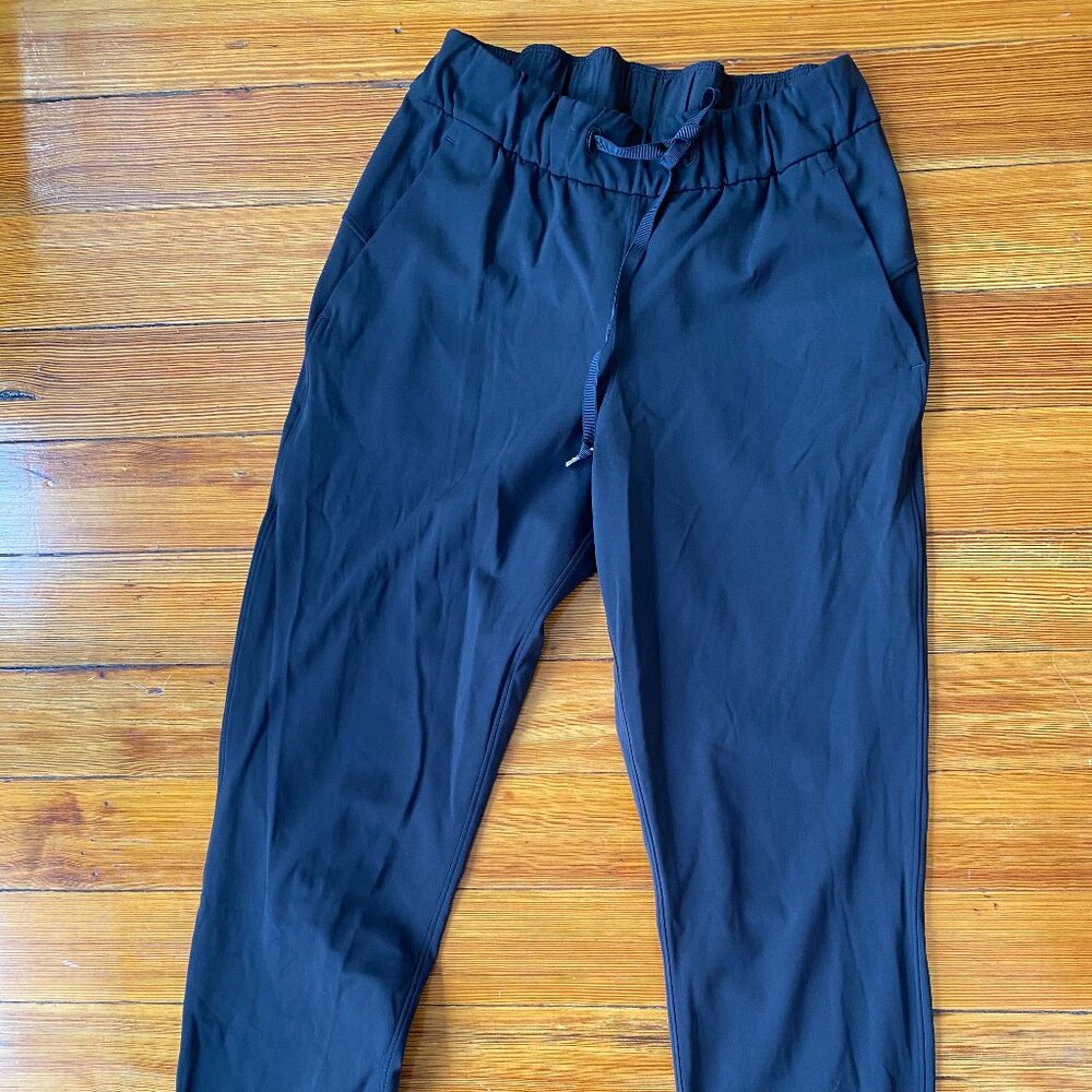 Lulu lemon active pant, black, size 4